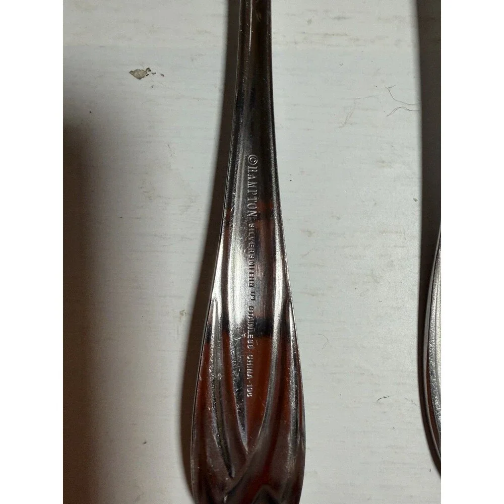 Hampton Silversmiths Lace Frosted stainless Steel Dinner fork. Set Of 2.